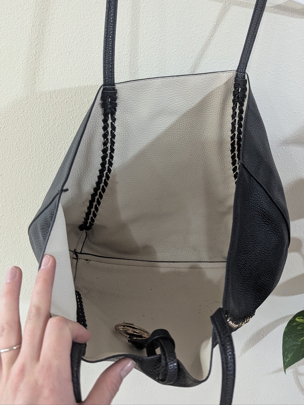 BCBG Tote With Gold Chain Detail - Picture 5 of 6